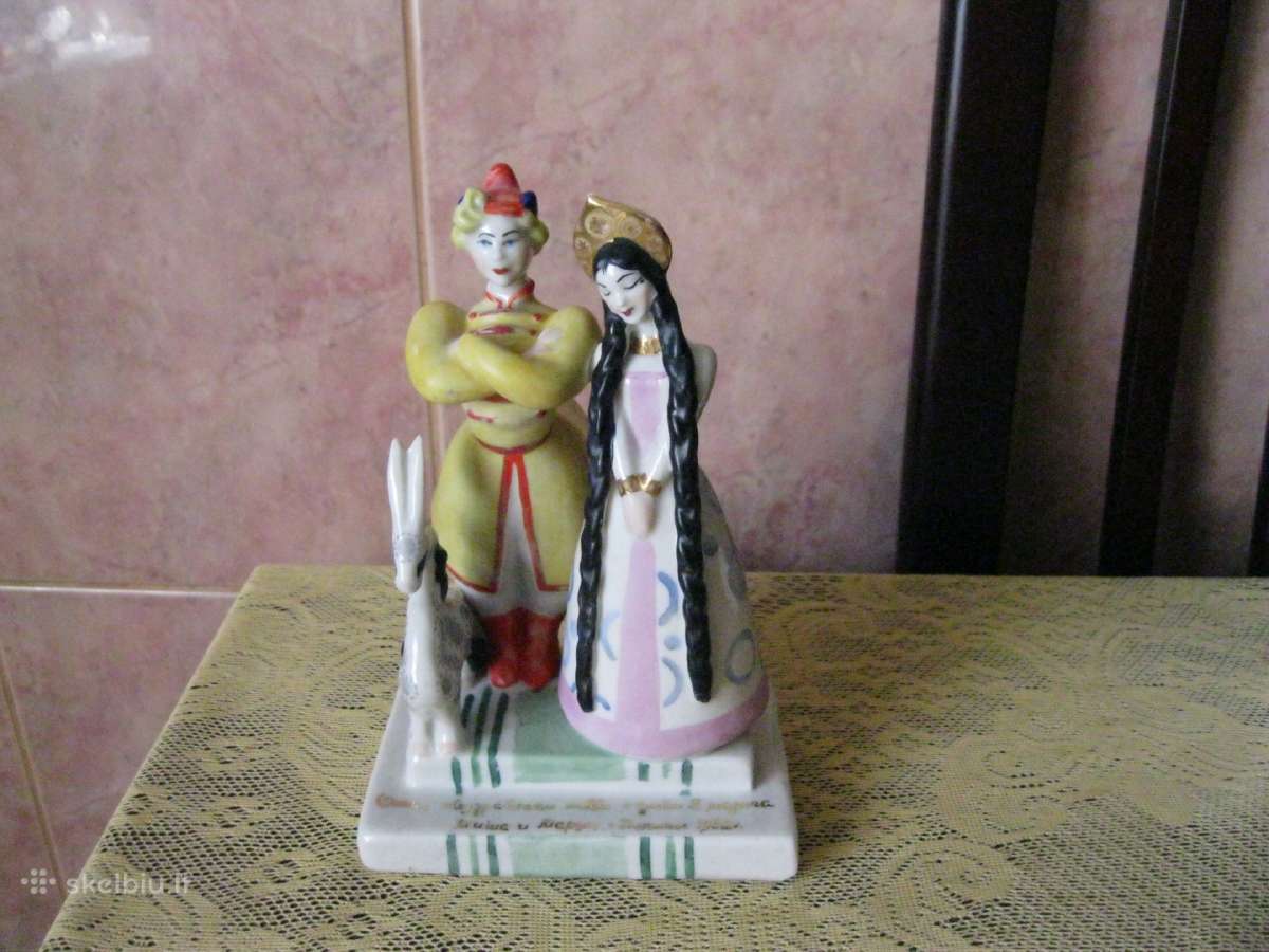 Reta - CcccccccccCCCP Gamybos Porceliano Statulele