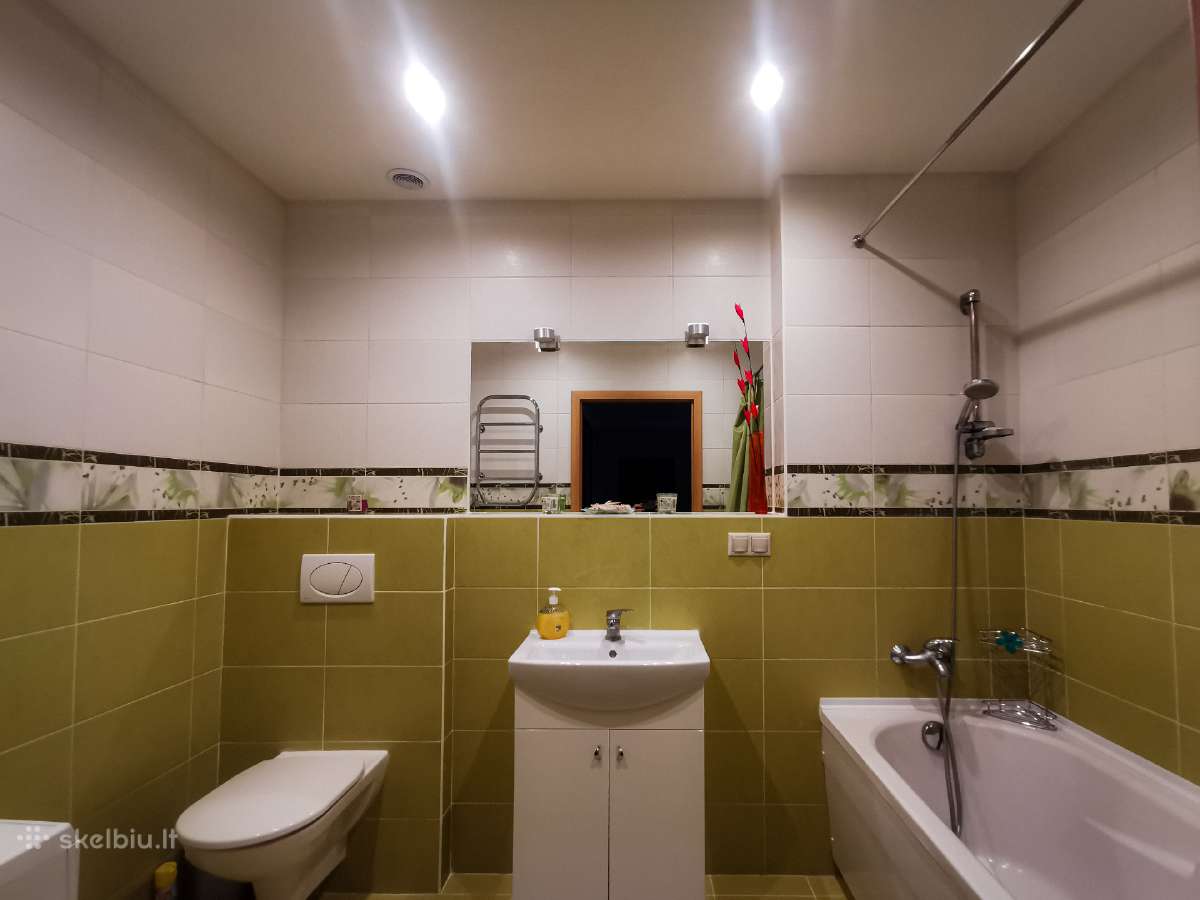 2 kambarių butas su parkingo aikštele - nuotraukos Nr. 9