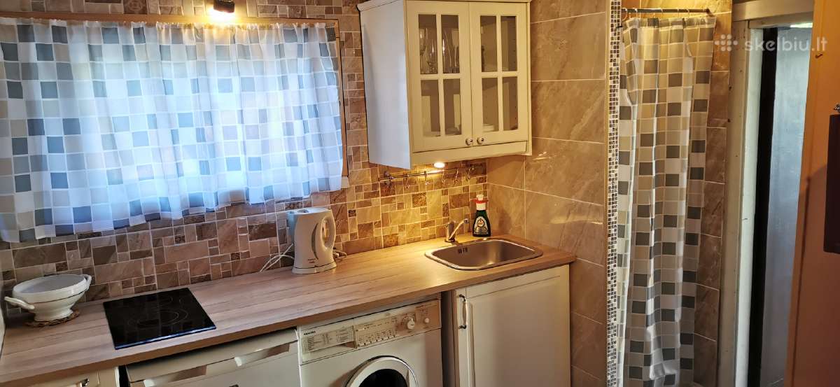 Butukas 4viet 45€ ir Kambar 2viet 30€/n su terasom