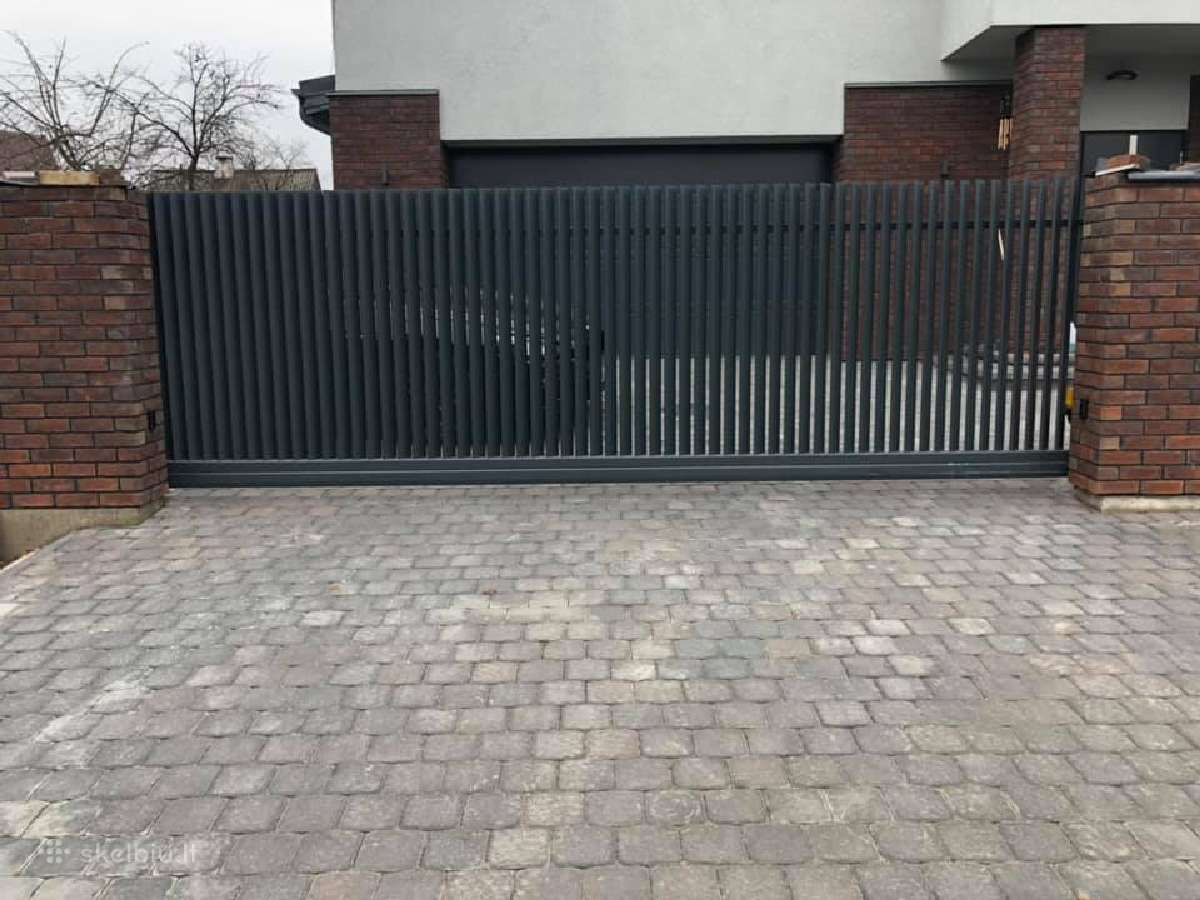 Kiemo vartai, automatika