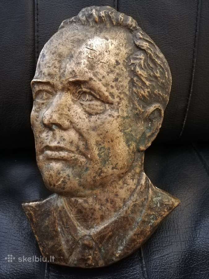 S.karaliovas.bareljefas