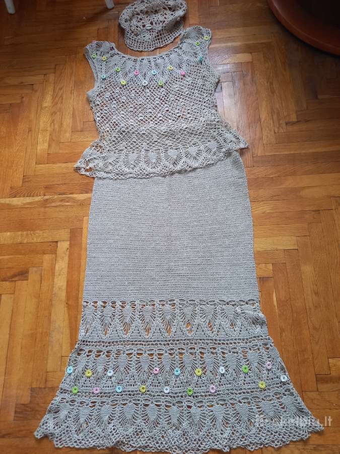Lininis kostiumelis 3 dalių