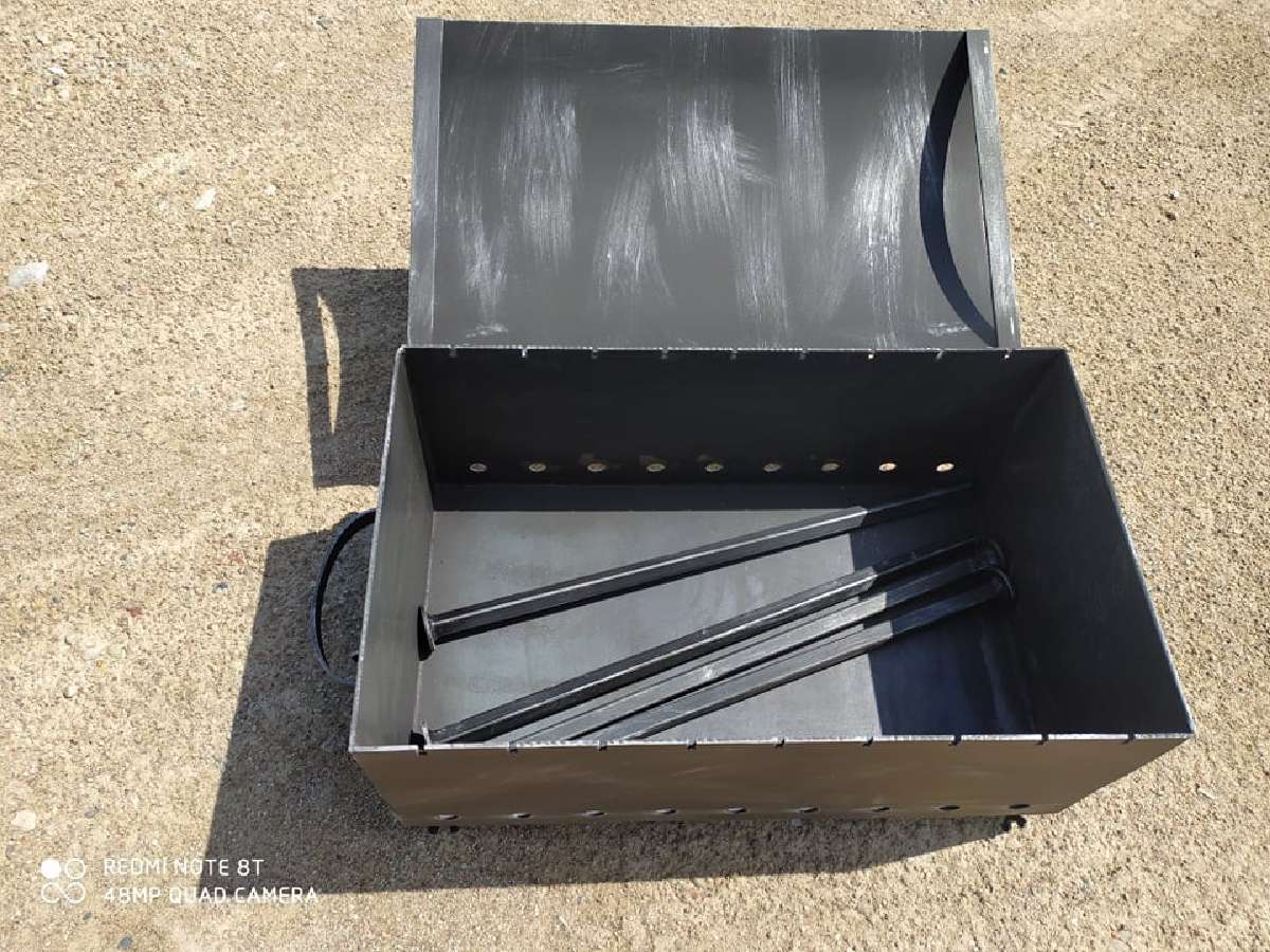 Šašlykinė su dangčiu ir nuimamom kojomis - nuotraukos Nr. 2
