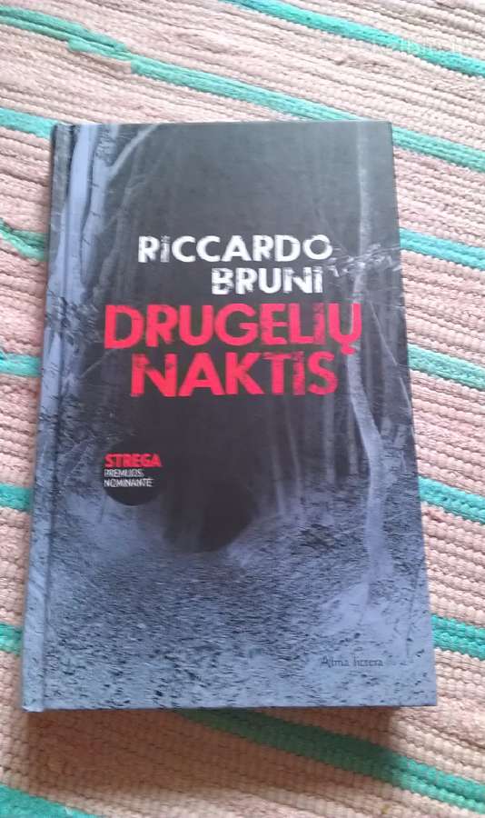 "Drugelių naktis"riccardo Bruni,2017m.detekty
