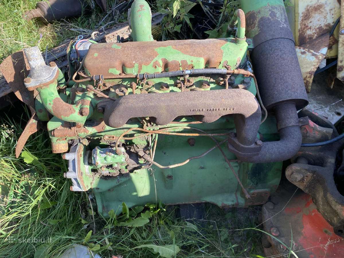 Kombaino John deere 4 cilindrų variklis