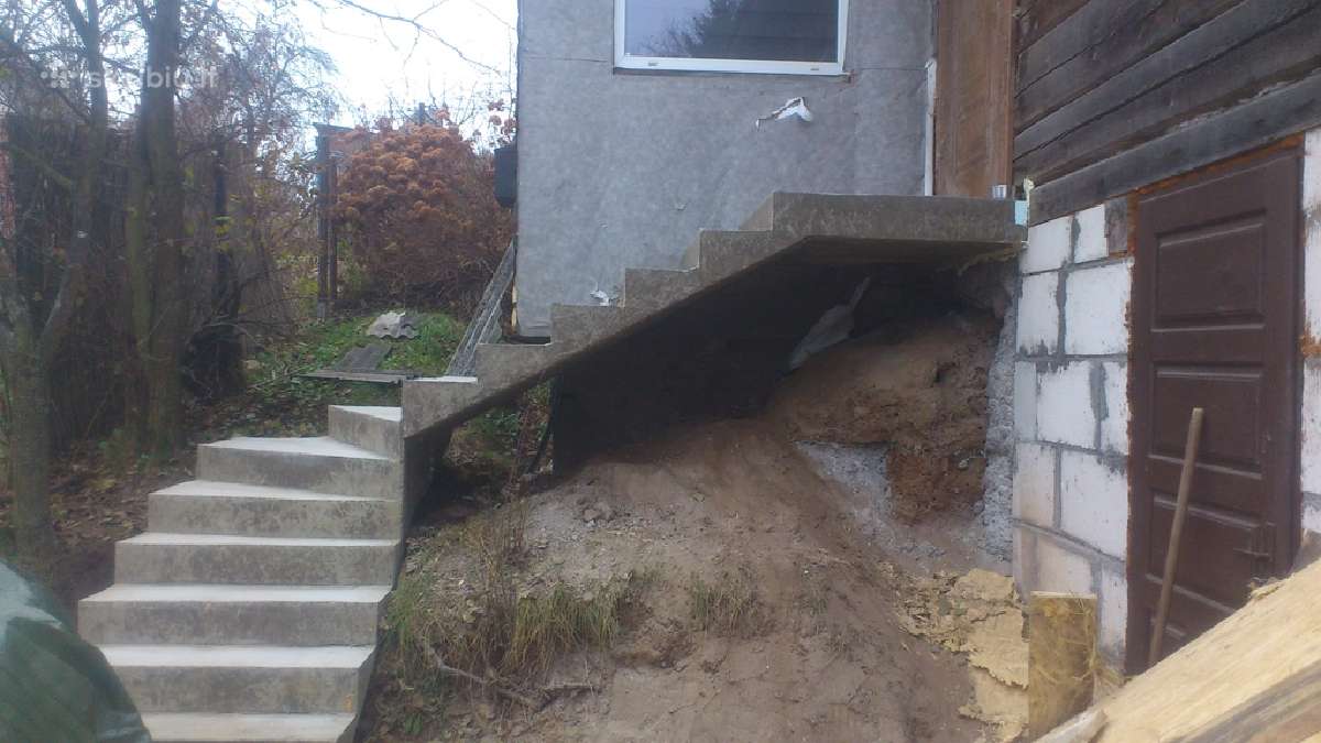 Betonavimas ir kiti statybos darbai.