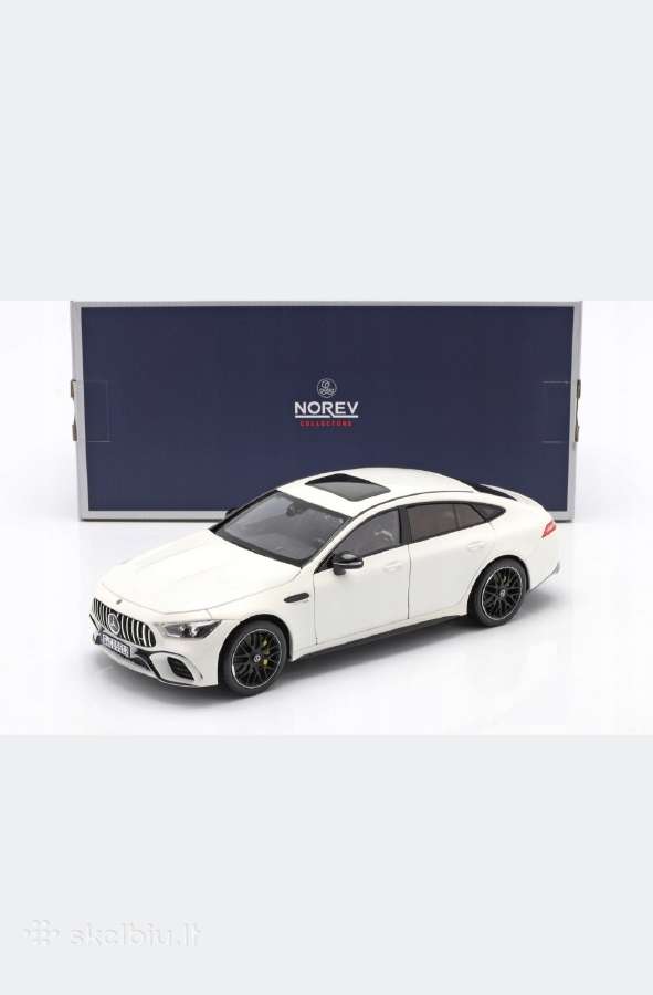 Mercedes-benz 1:18 !
