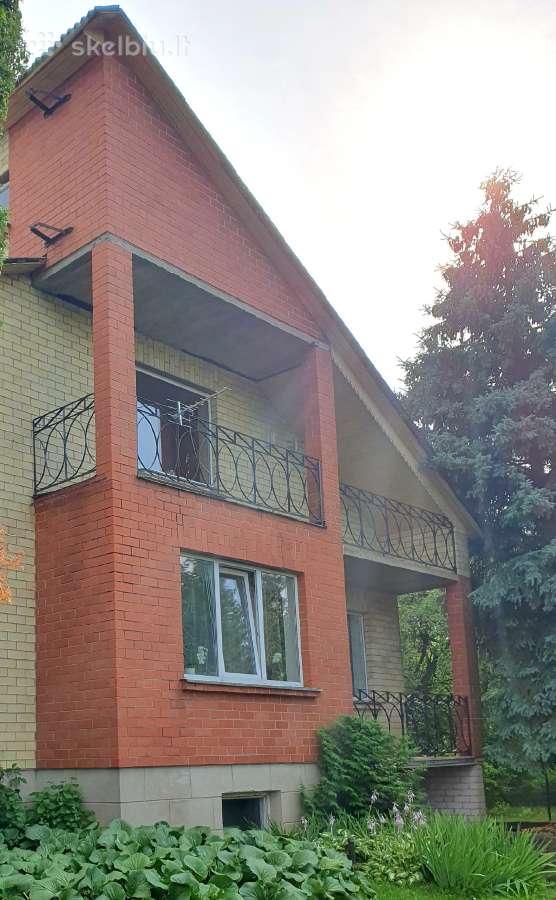 Dviejų aukštų namas su ūkinių pastatų - nuotraukos Nr. 4