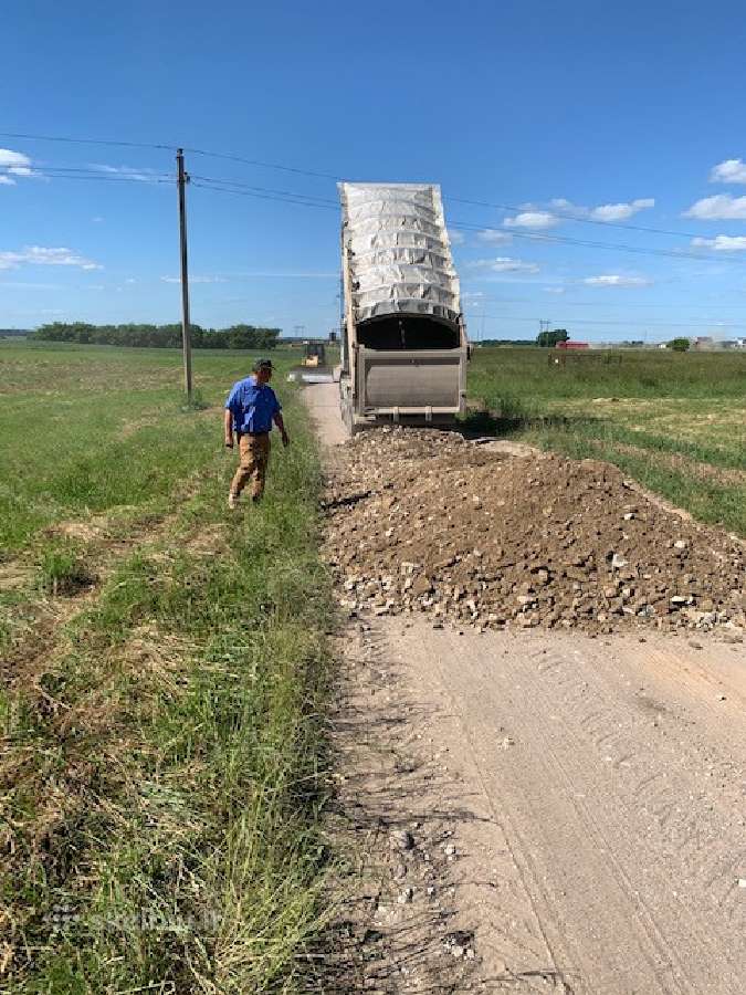 Keturašiais ,puspriekabem,vežame smėlį, žvyrą,skal - nuotraukos Nr. 3
