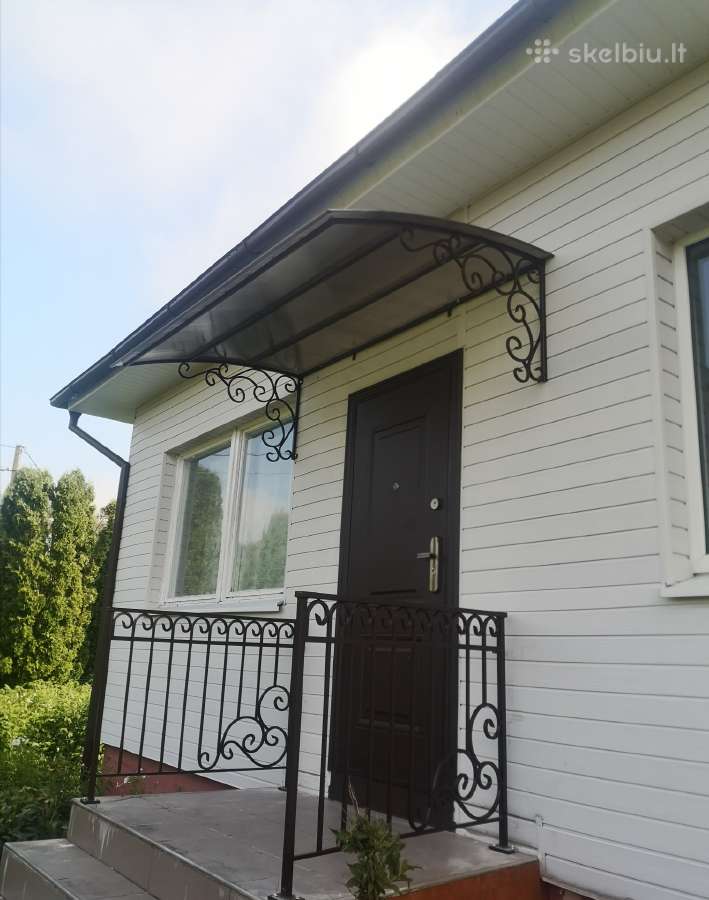 Stogeliai virš lauko durų.prancūziški balkonai - nuotraukos Nr. 13
