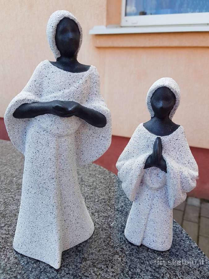 Mergaiciu skulpturos - nuotraukos Nr. 2