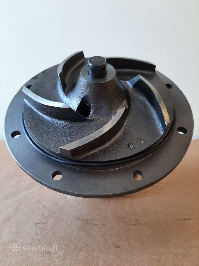 Vandens pompa John Deere traktoriui - nuotraukos Nr. 2