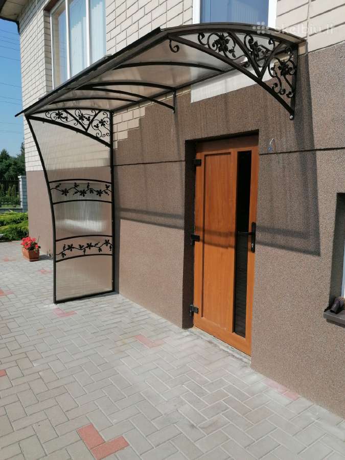 Stogeliai virš durų - nuotraukos Nr. 8