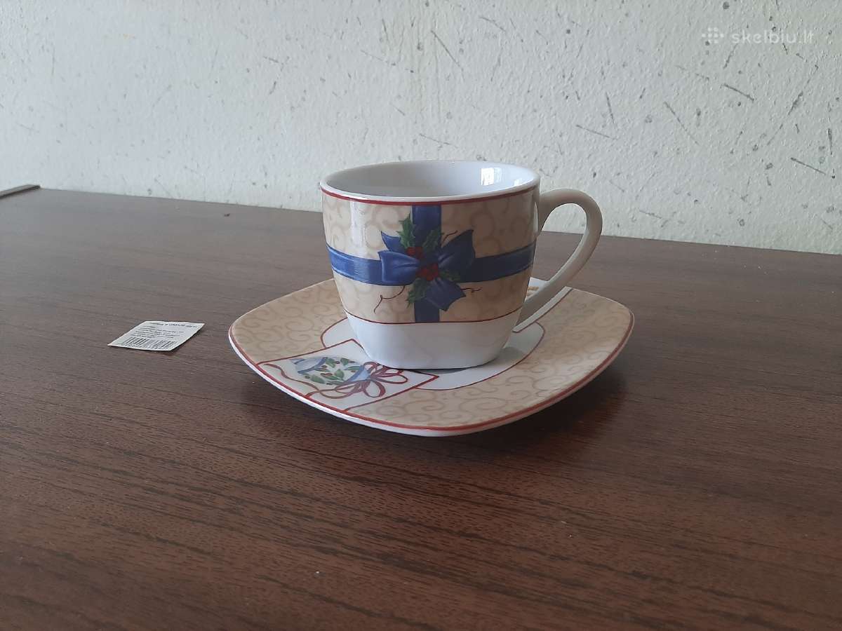Puodelis ir lekstute
