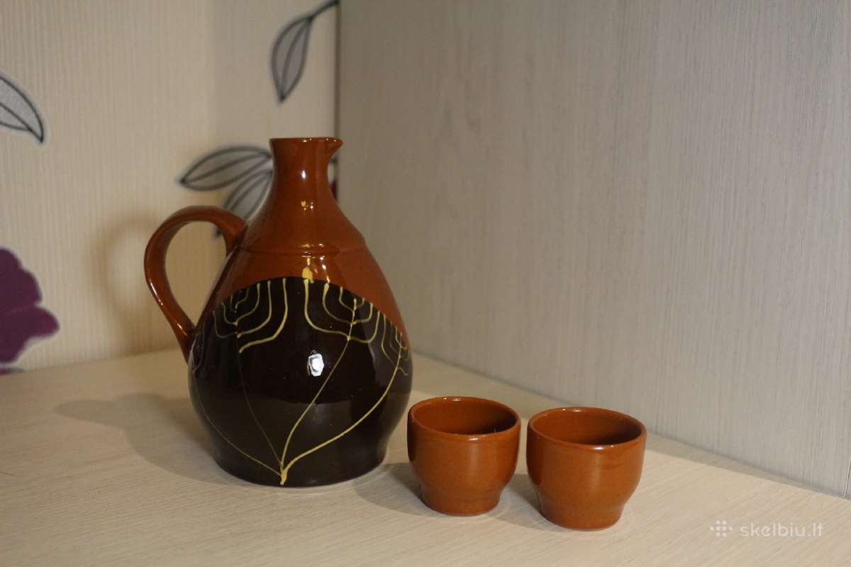 Jiesia senų laikų,molinis, komplektas gėrimams