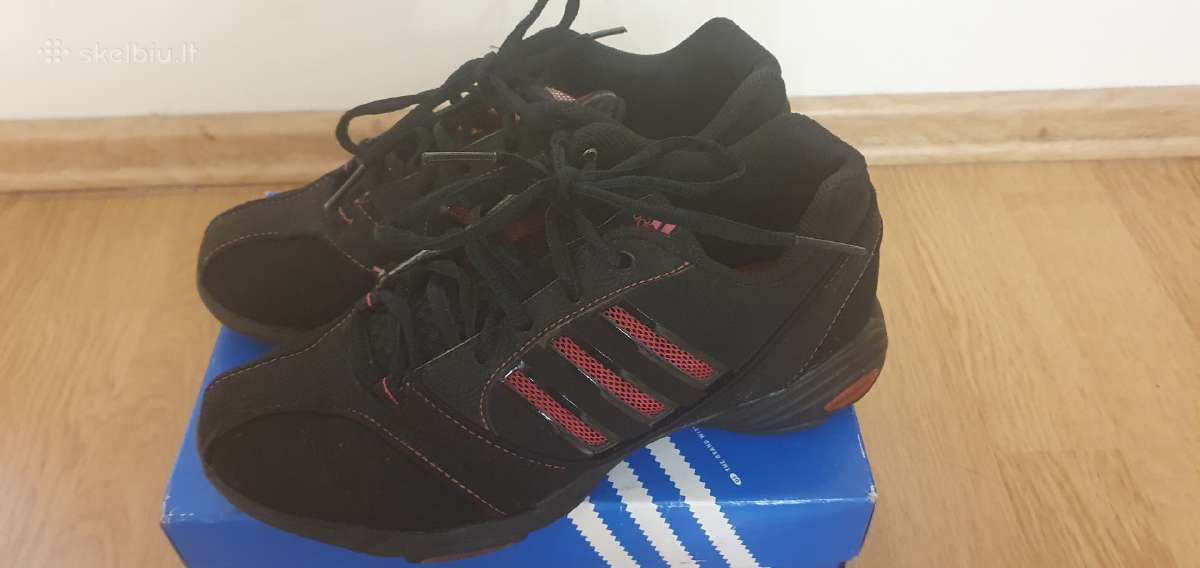 Adidas sportbačiai
