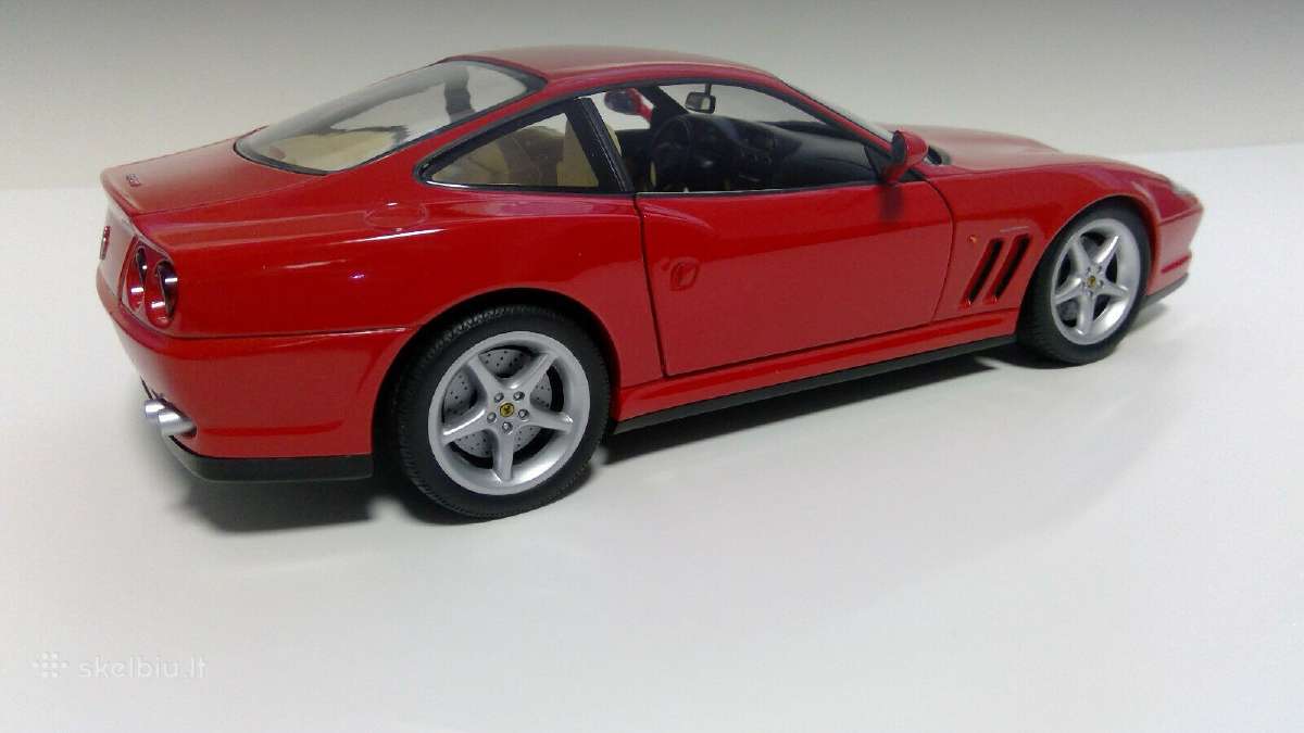 Ferrari 550 Maranello 1:18 Ut Models Modelis - nuotraukos Nr. 4
