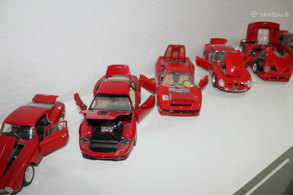 Ferrari gto 1984 1:18 modeliukas modelis italiskas - nuotraukos Nr. 13