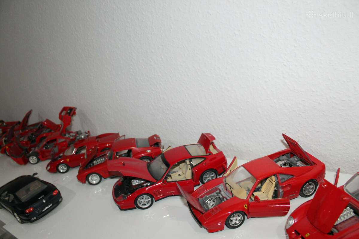 Ferrari gto 1984 1:18 modeliukas modelis italiskas - nuotraukos Nr. 15