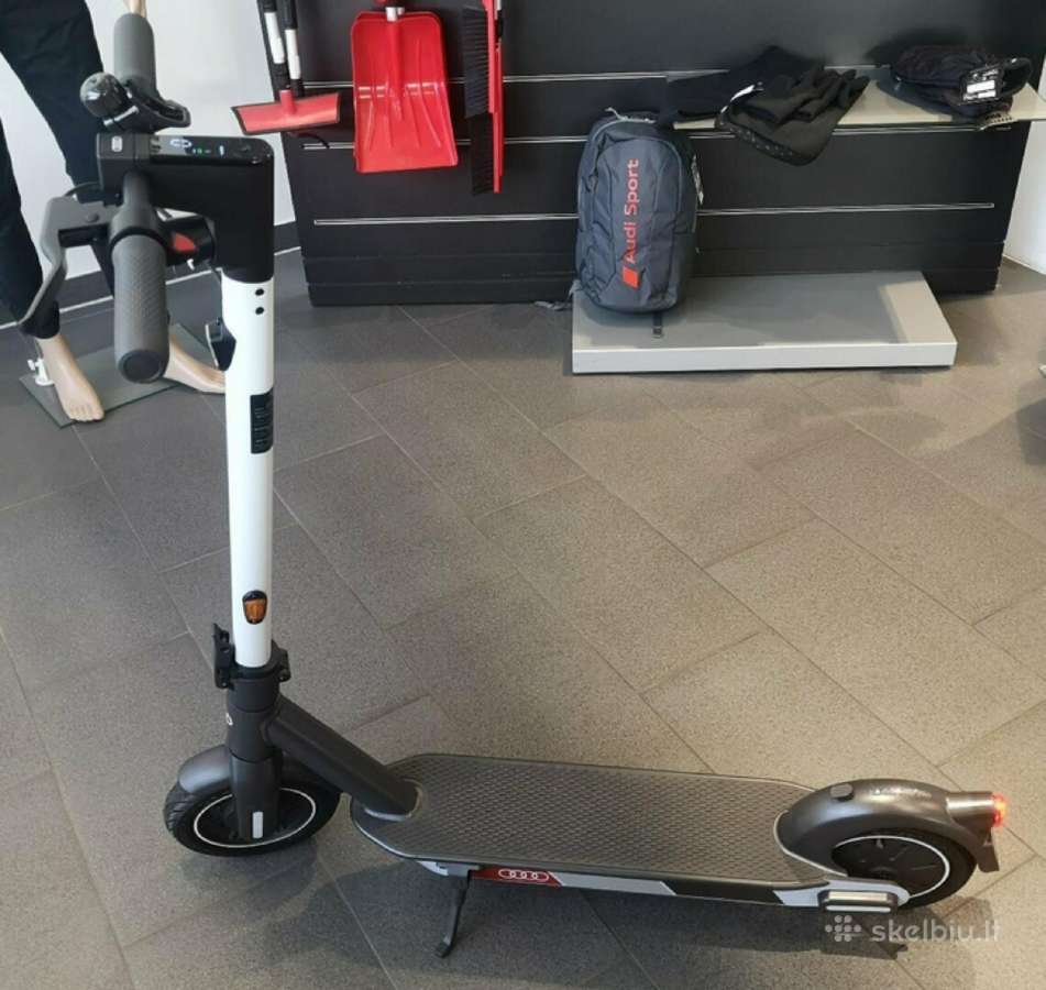 Naujas Audi elektrinis paspirtukas