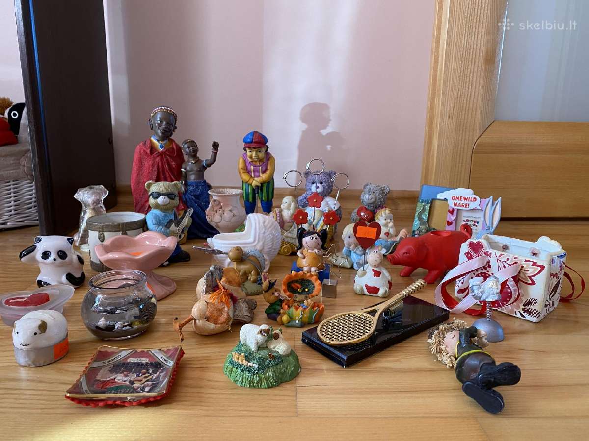 Įvairios statulėlės/žvakės/žvakidės