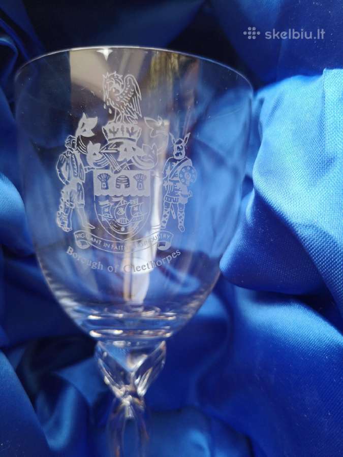 Rowton Crystal graviruota taurė