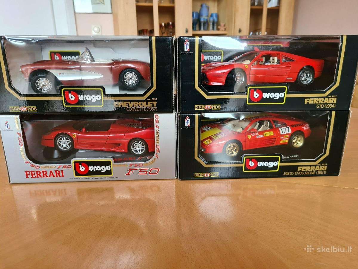 Modeliai nauji dežutėse 1:18 Ferrari Chevrolet