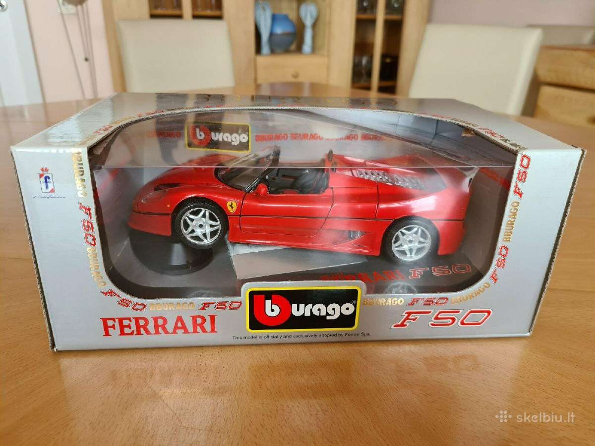Modeliai nauji dežutėse 1:18 Ferrari Chevrolet - nuotraukos Nr. 4