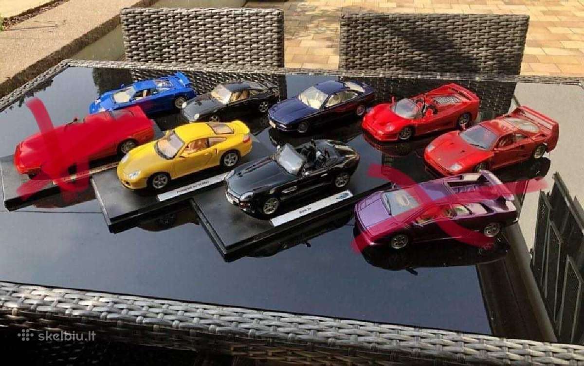 Modeliai 1:18 Bmw Porsche Ferrari Bugatti