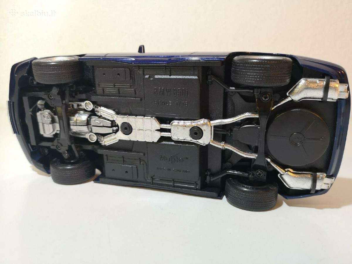 Modeliai: Bmw 850i 8 serijos 1:18 modelis - nuotraukos Nr. 15