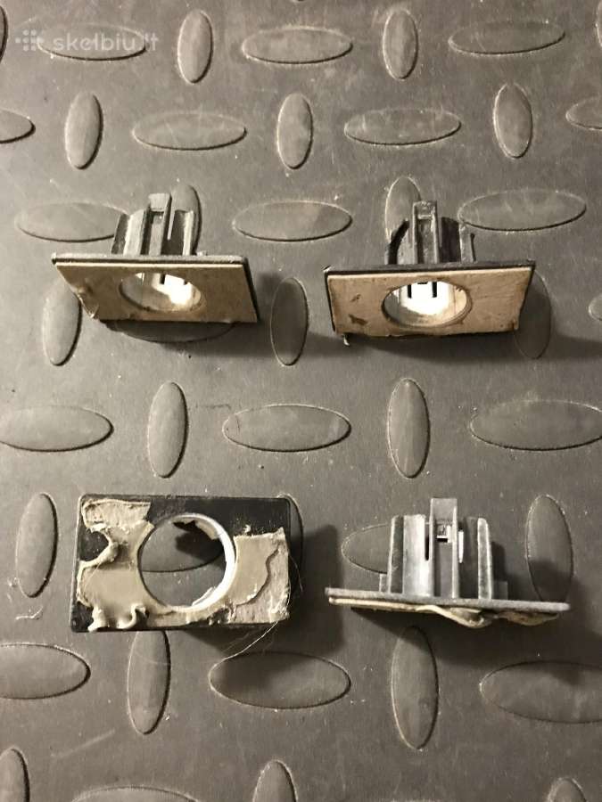 VW Passat B8 dalys,skoda kompas,auris bag.kilimas - nuotraukos Nr. 11
