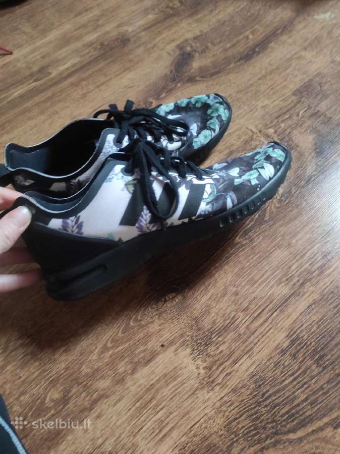 Adidas originalūs kedai
