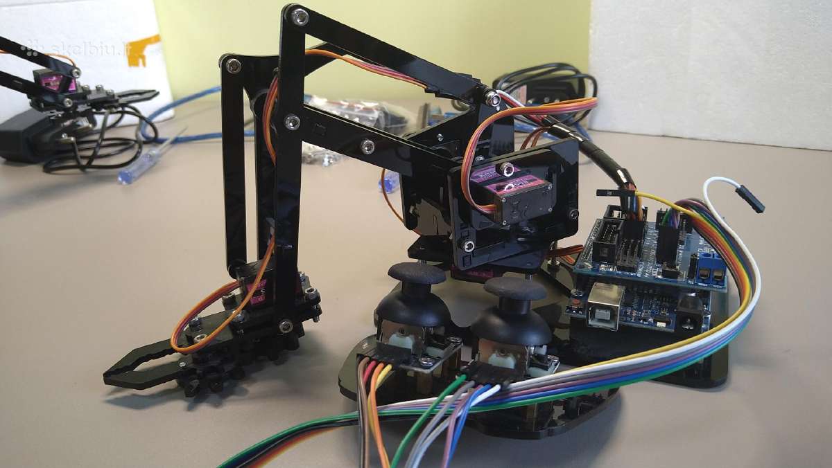 Robot Arm, robotinė ranka - nuotraukos Nr. 4