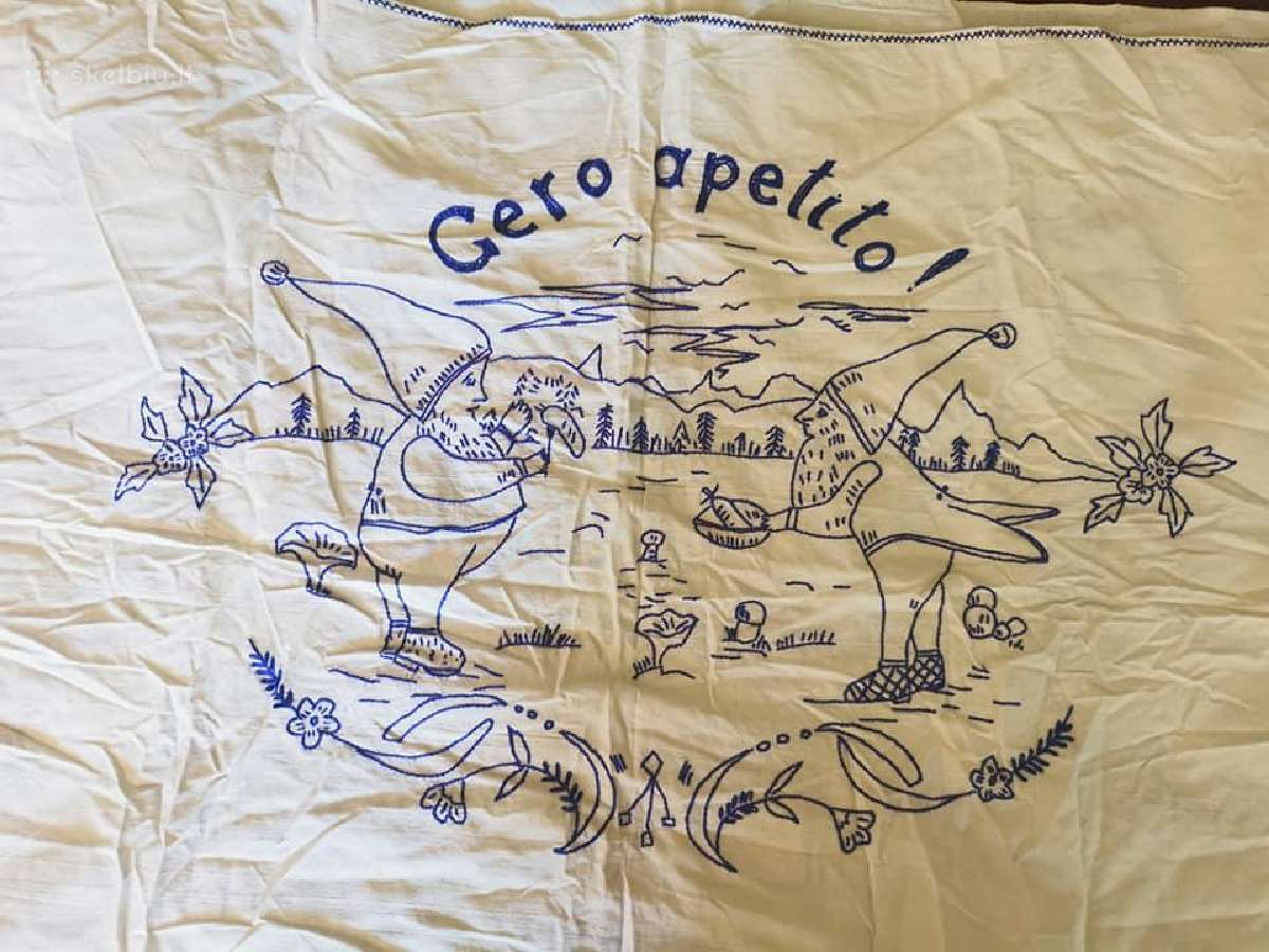 Pirksiu tokio tipo siuvinėtus takelius. - nuotraukos Nr. 2