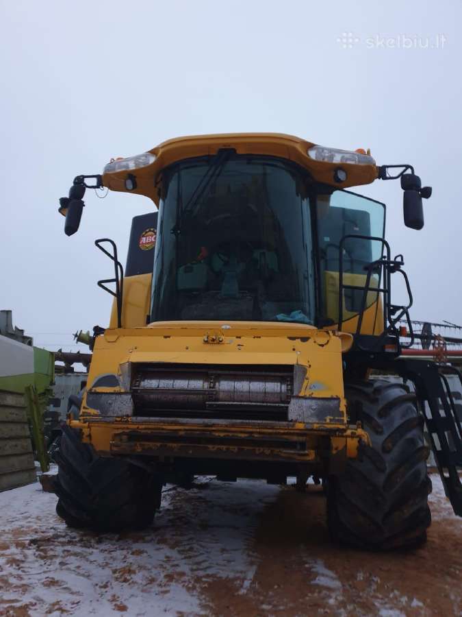 Kombainas New Holland Cr980 Ardomas Dalimis - nuotraukos Nr. 5