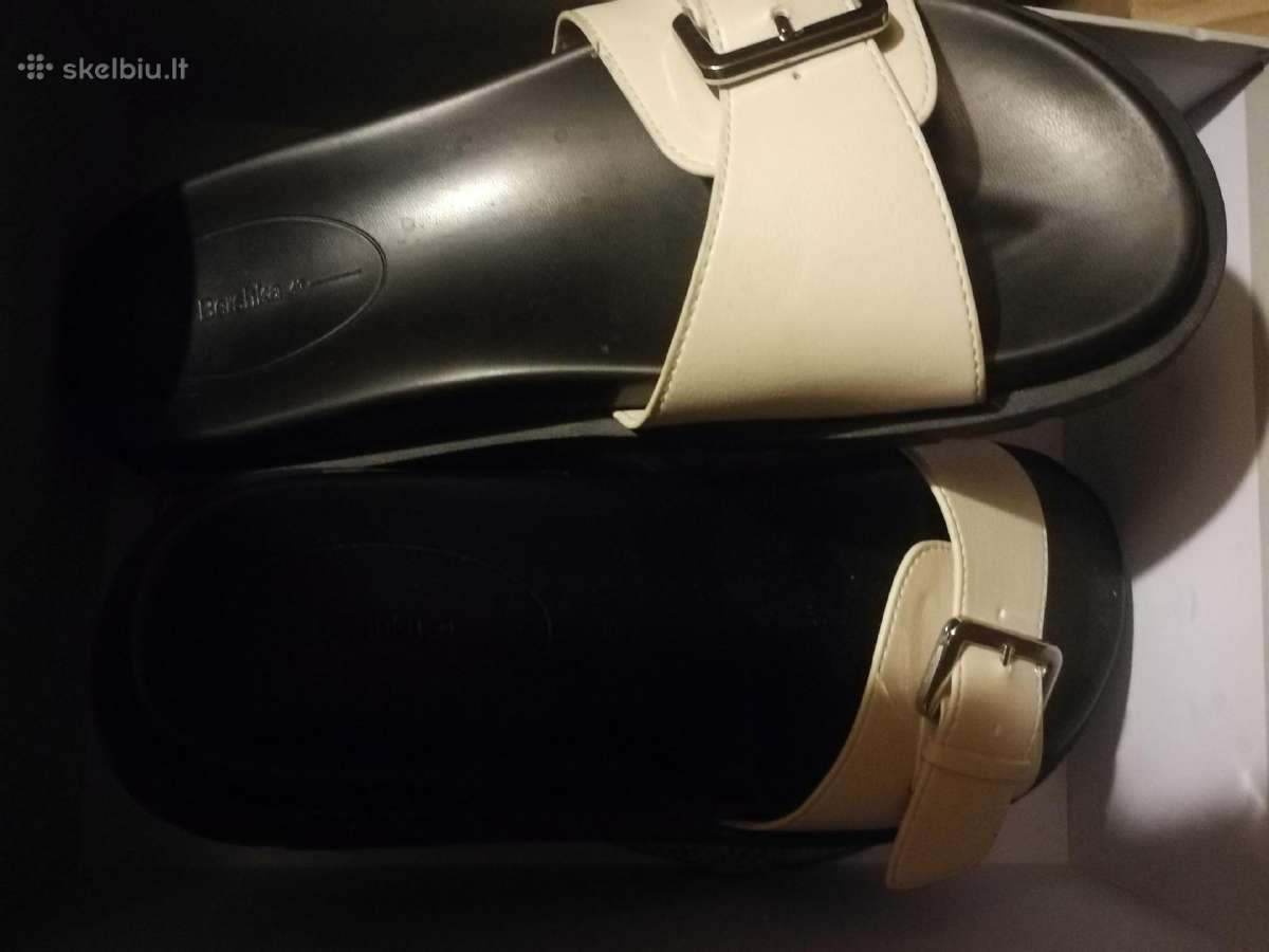 Bershka firmos naujos lauko šlepetės