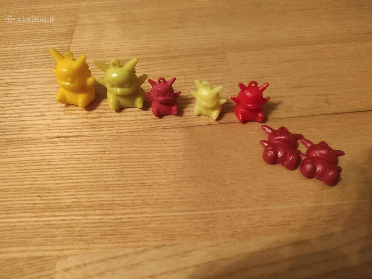 Įvairūs Pikachu figūrėlės