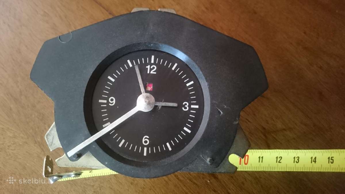 Prisukamas mechaninis laikrodis