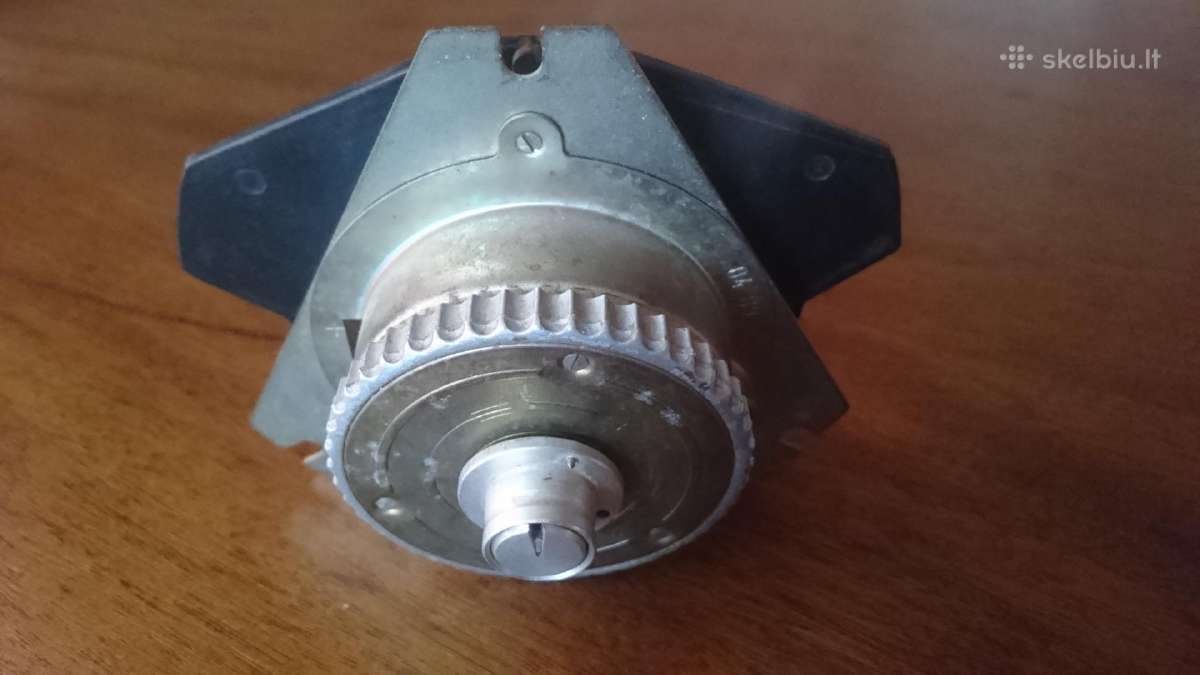 Prisukamas mechaninis laikrodis - nuotraukos Nr. 2
