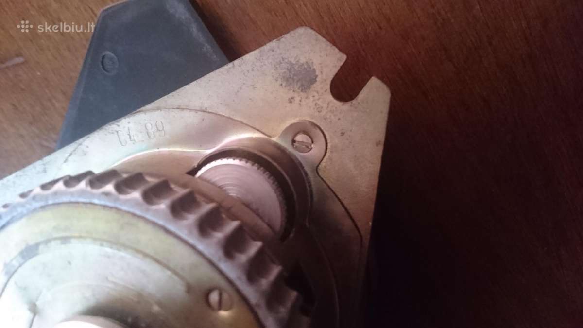 Prisukamas mechaninis laikrodis - nuotraukos Nr. 5