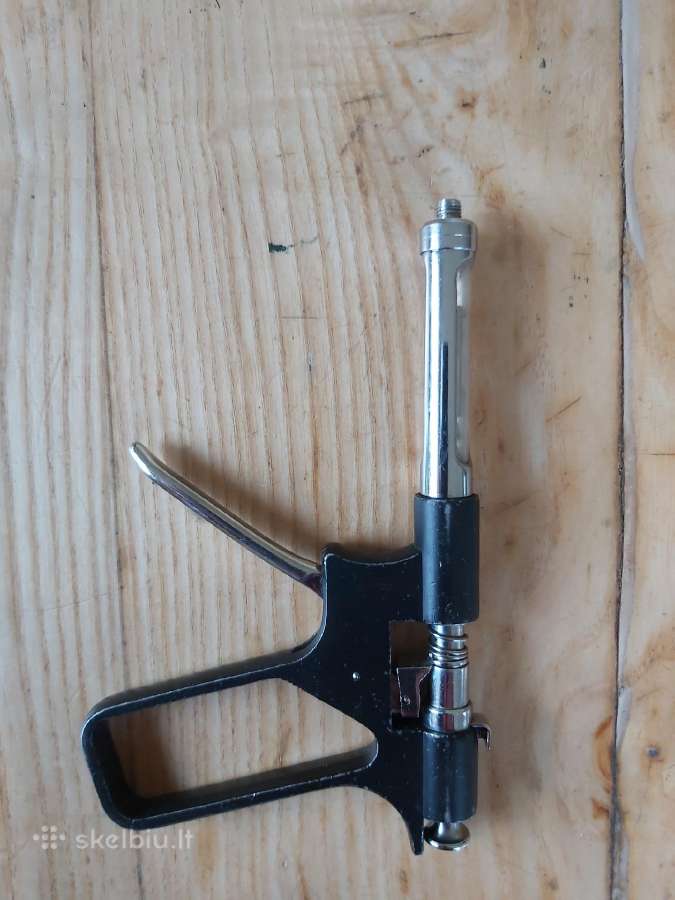 Intraligamentinio nuskausminimo švirkštas