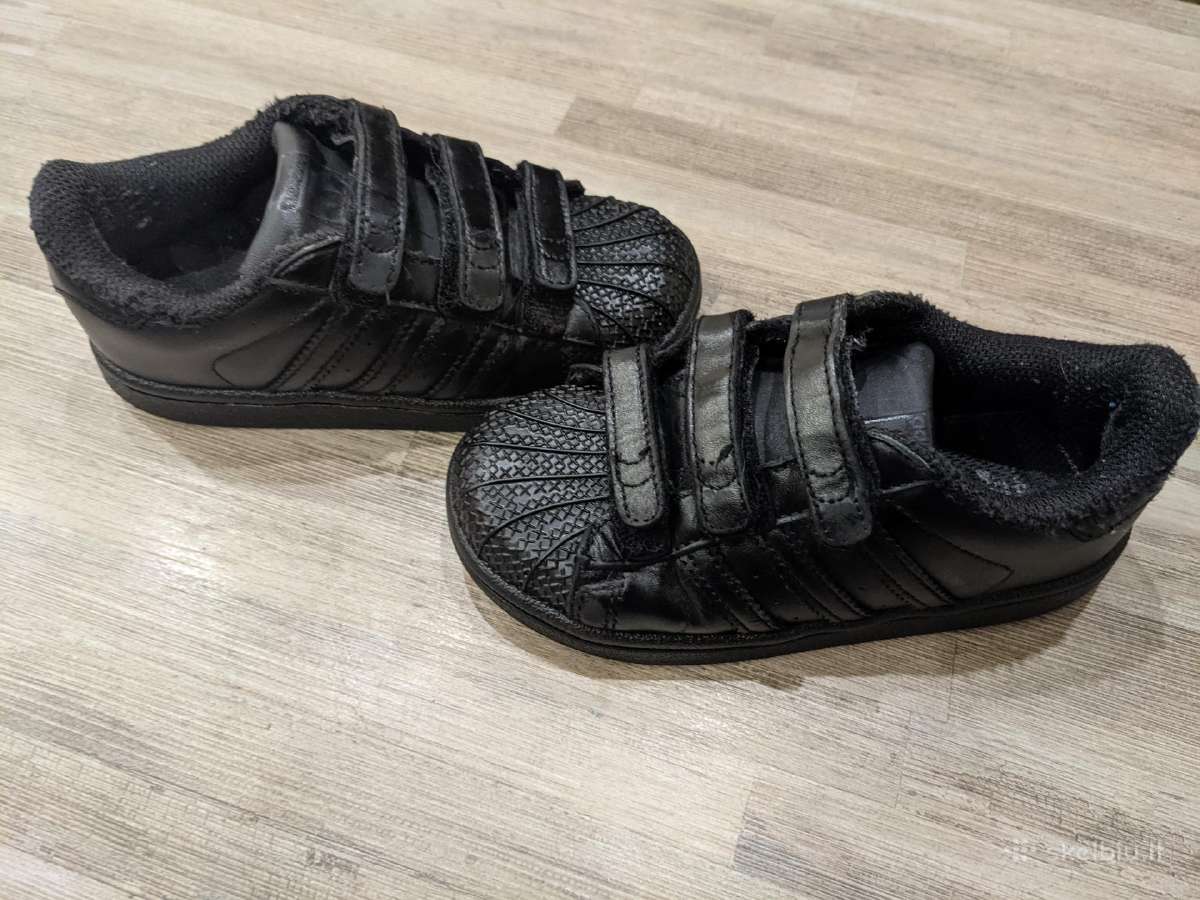 Juodi Adidas klasikiniaii 26 dydžio - nuotraukos Nr. 2