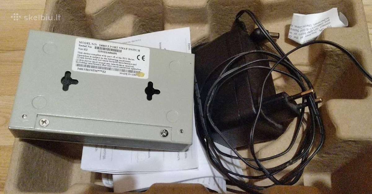 Interneto skirstytuvas (5 port switch)