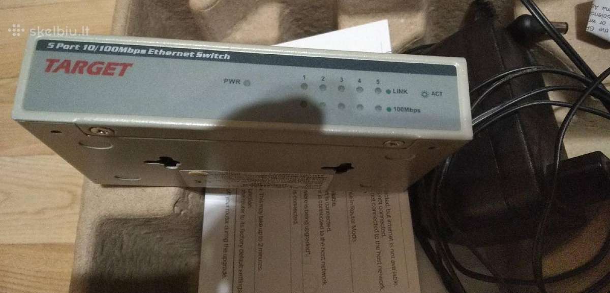 Interneto skirstytuvas (5 port switch) - nuotraukos Nr. 2
