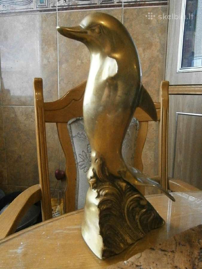 Žalvarinė delfino skulptūra 23cm ,tuščiavidurė
