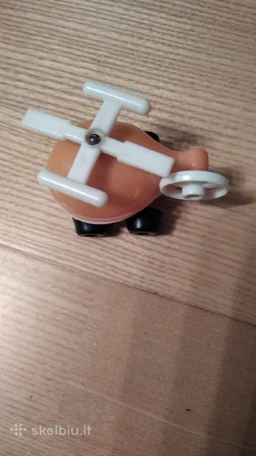 Plastmasinis lėktuvėlis ir masinėlė