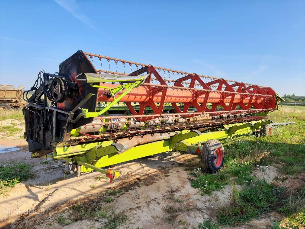 Kombainas Claas Lexion 580 ardomas dalimis - nuotraukos Nr. 7