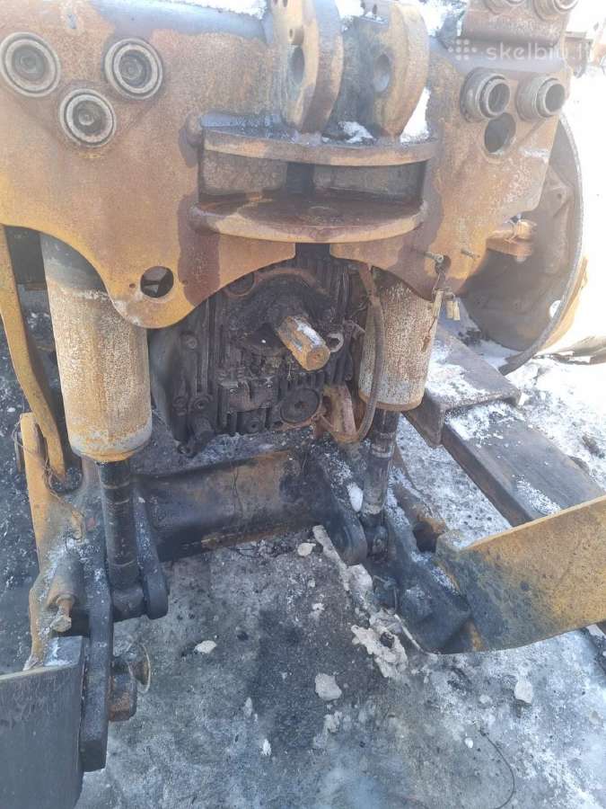 Traktorius New Holland T6.140 Ardomas Dalimis - nuotraukos Nr. 3