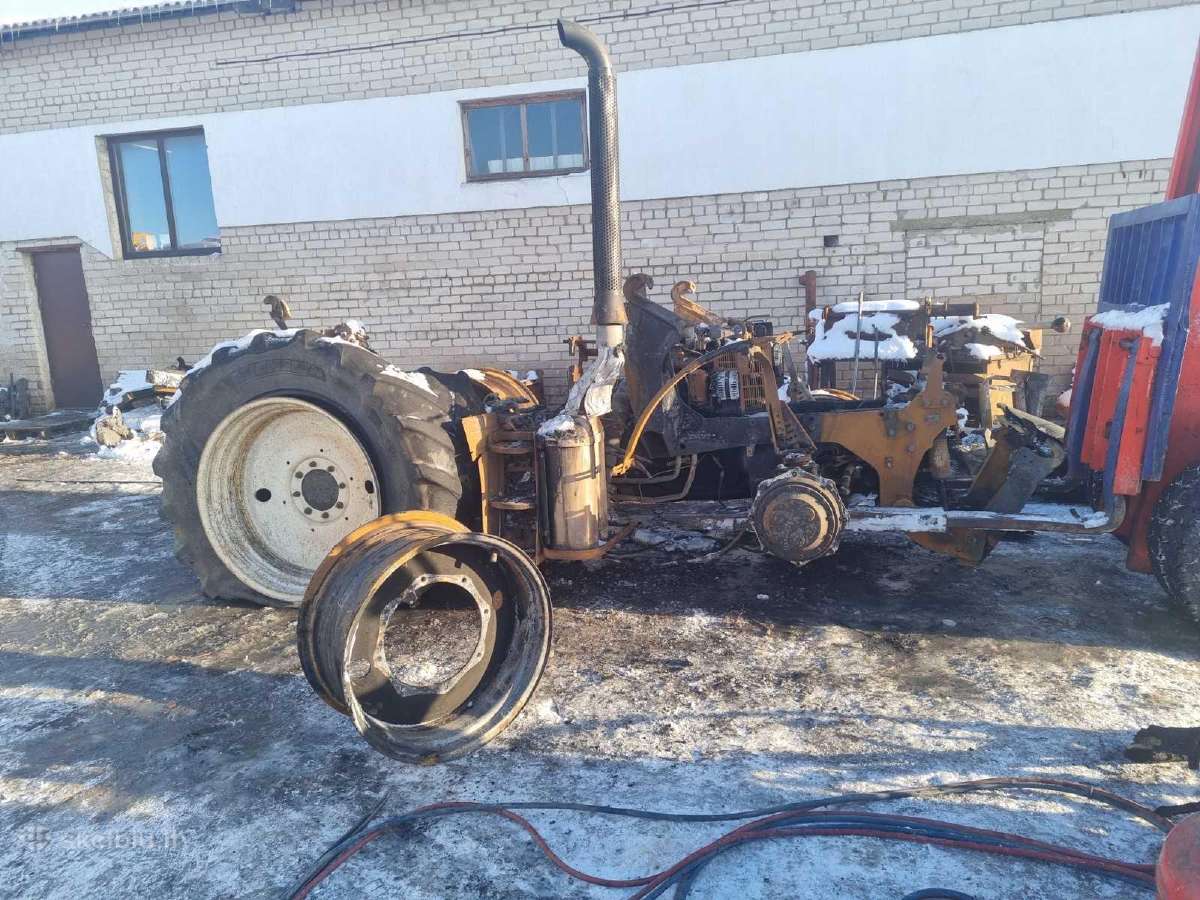 Traktorius New Holland T6.140 Ardomas Dalimis - nuotraukos Nr. 4