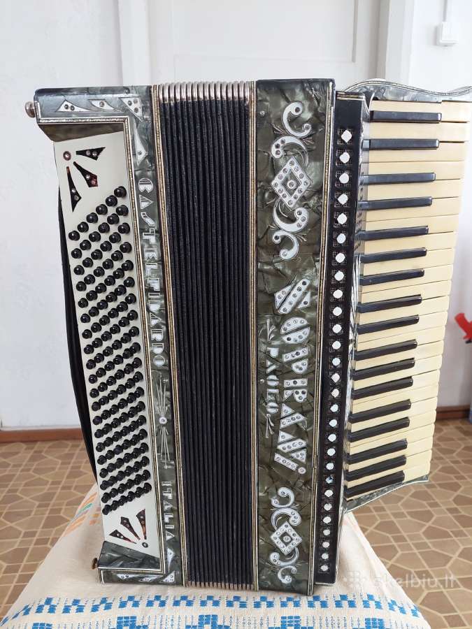 Parduodu Itališką akordeoną Soprani Paolo